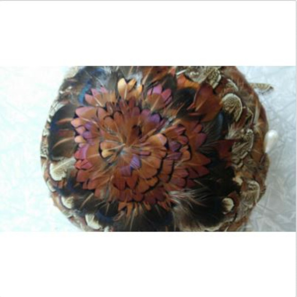 *Vintage 40s 50s Handmade Pheasant Breast Pill Box main image 5